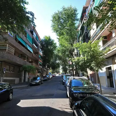 Precioso estudio situado en la zona de Las Ventas Barbadillo Der-2